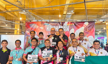 TAHNIAH DAN SYABAS STAF JHEPA ATAS PENCAPAIAN MEWAKILI UMPSA KEJOHANAN TENPIN BOLING IPT PANTAI TIMUR